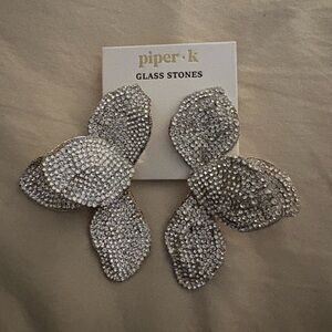 NEW Piper K Silver Earrings